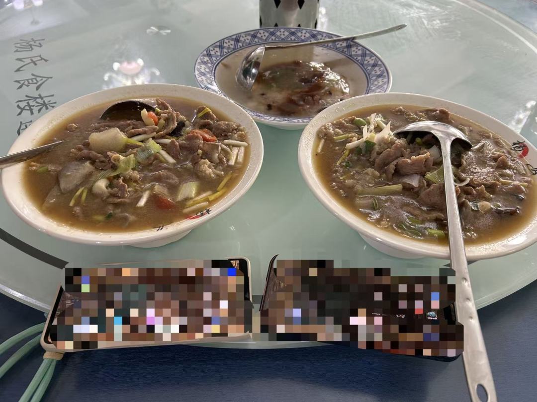 赏花活动(指和托友在洛阳赏花) 2