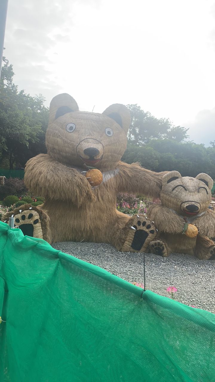 老铁们，剑圣毕业武器和套装是哪个？截图