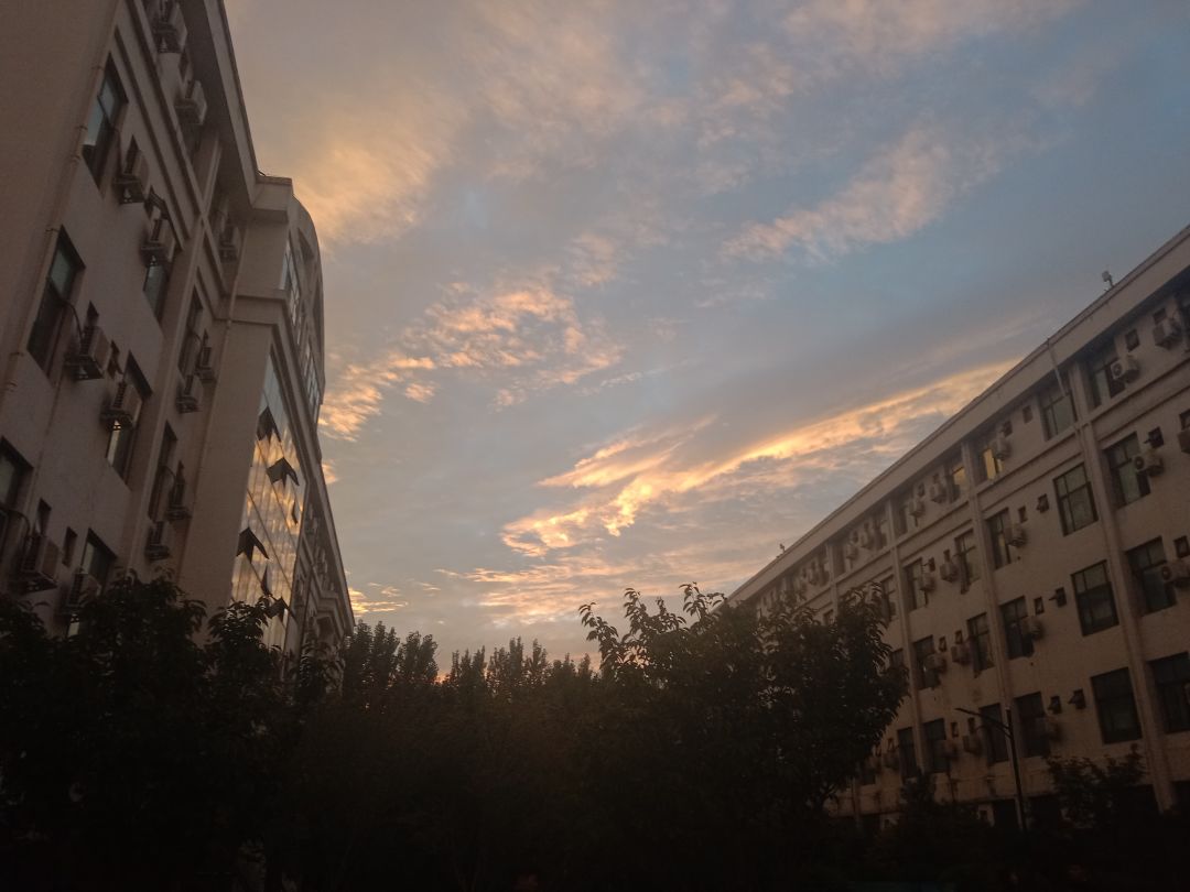 哎感觉上分越来越难了不是技术就是技术我这种小菜根本打 5