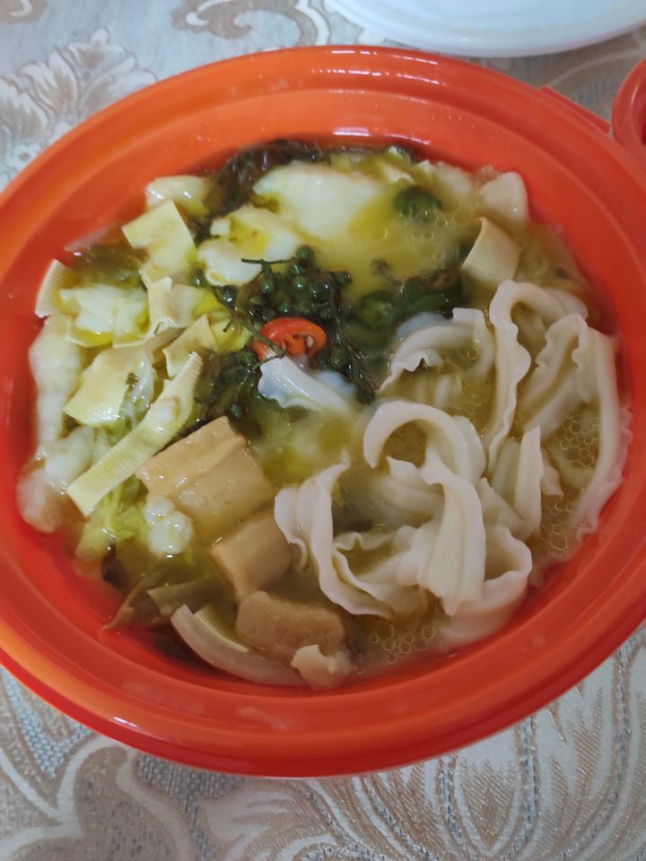 系这游戏是不是玩pvp和pve都能刷到枪和配件截图