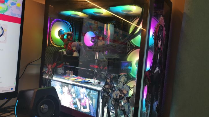 鸽子兵器的机箱截图
