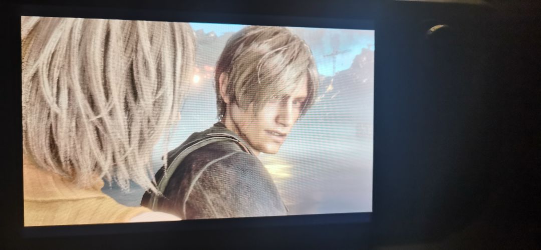 通关生化危机4重制版了，改天再打dlc 2