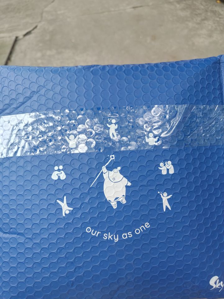 把重要的东西弄丢了，一点都开心不起来，也不打算要了，直接挂闲鱼去了[表情_微笑]，以后也不社交了，凉了就凉了吧截图