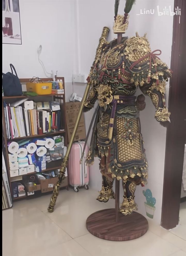 大圣套太帅了!截图