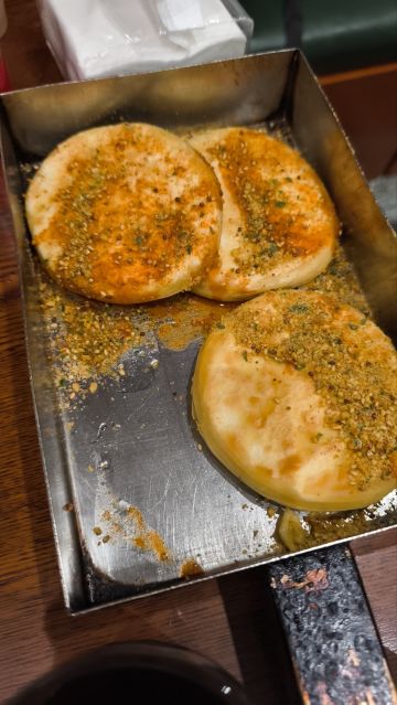 搞点活动吧，真的，抄抄隔壁的也行啊