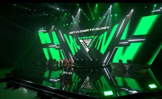 中国知名足球博主山羊君、FC足球世界著名选手王鸣强赛前采访