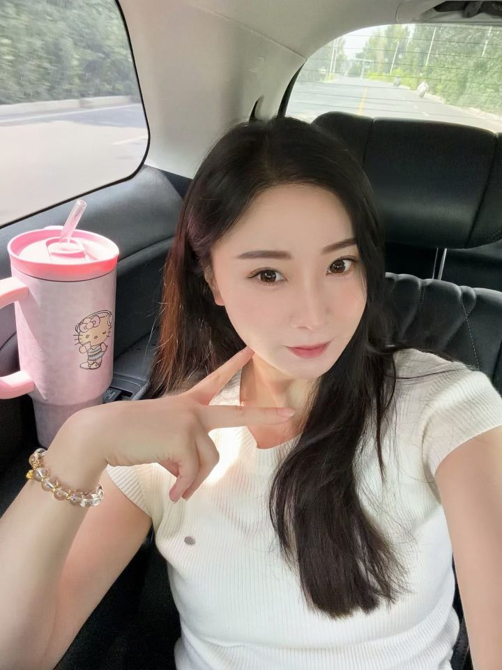 世界很美,开心就好。截图
