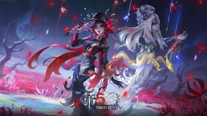 【稀世时装】红蝶-胧夜和【奇珍随身物品】红蝶-天羽的游戏内效果截图