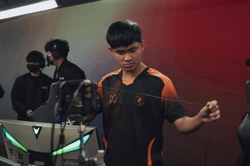 750Hz显示器，继开局王炸后又登CFS世界赛？