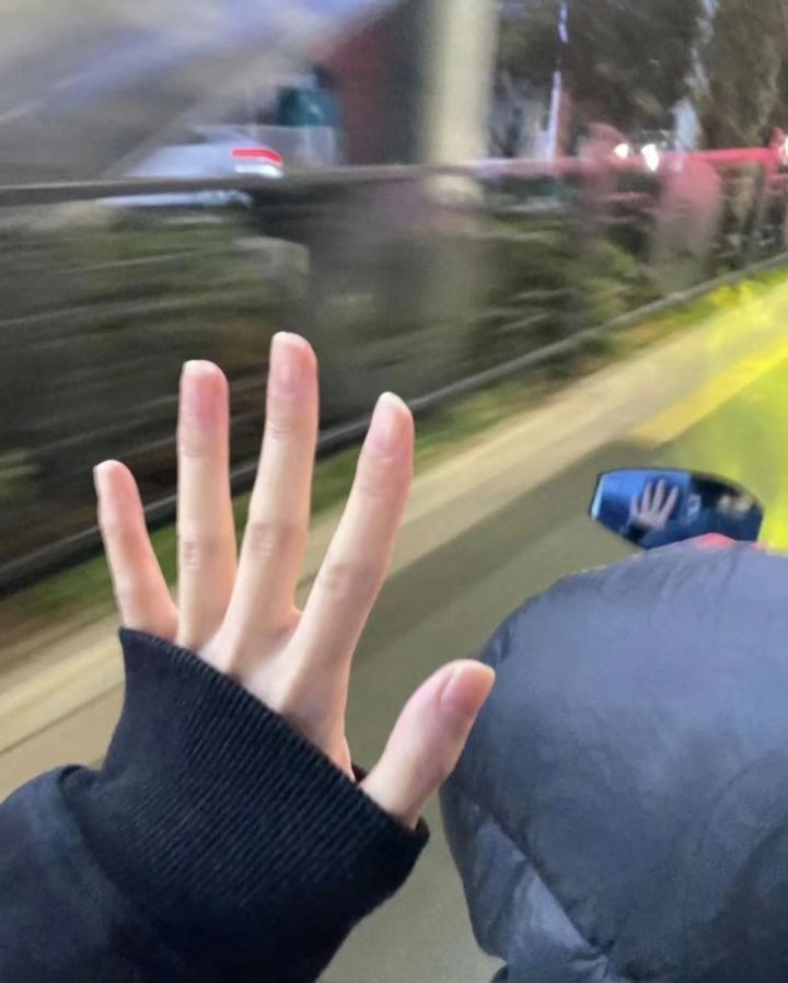 一个让人毫无欲望的小学生手指截图