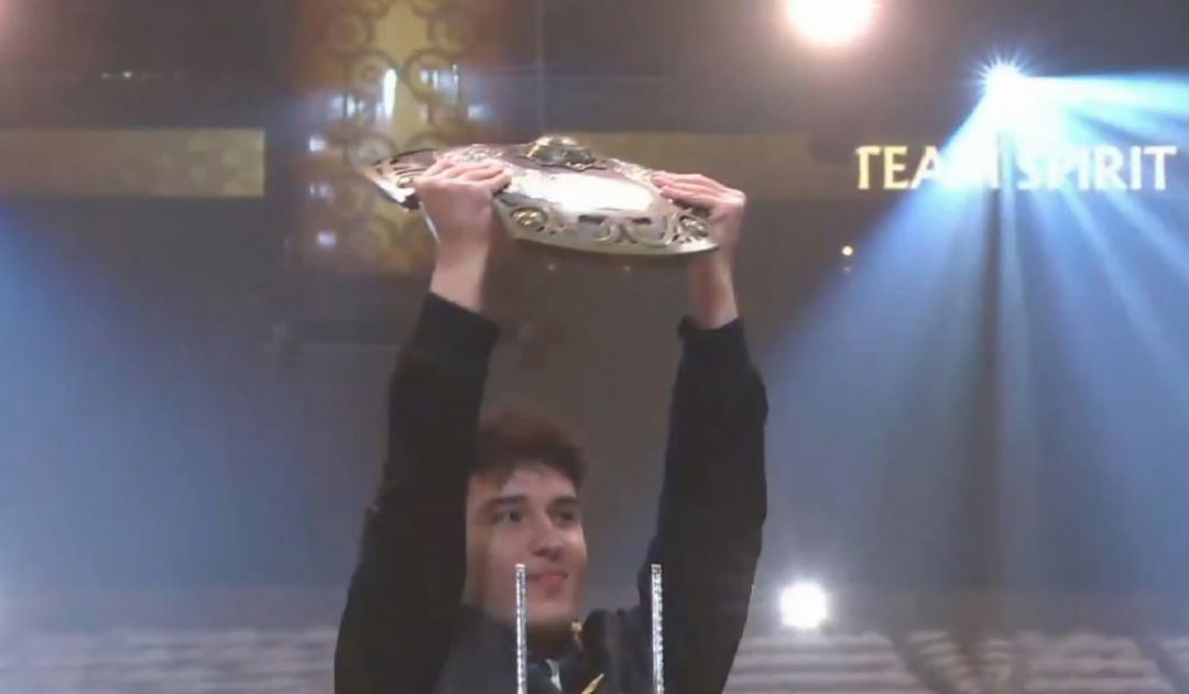 【快讯】Team Spirit成为Dota 2首支三冠王 1