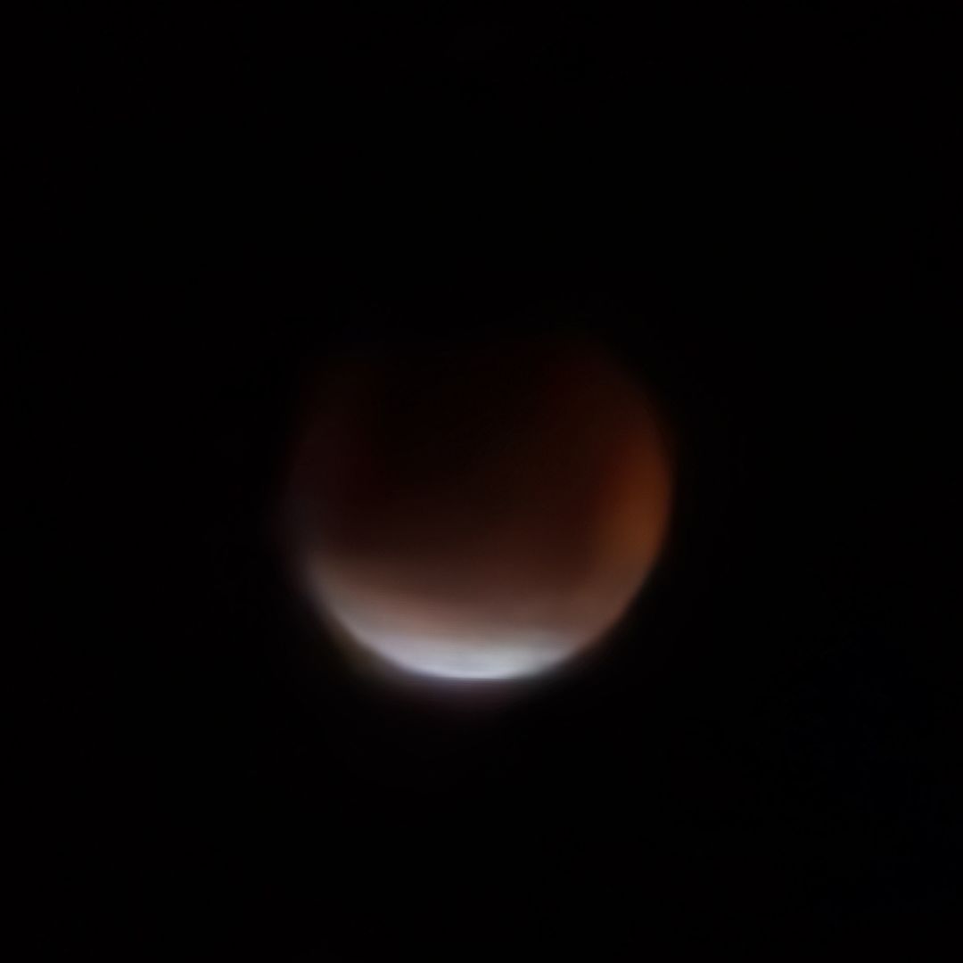 🩸🌙正在升起…… 4