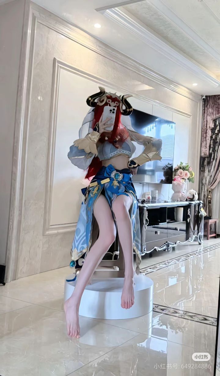 简单cos个妮露截图