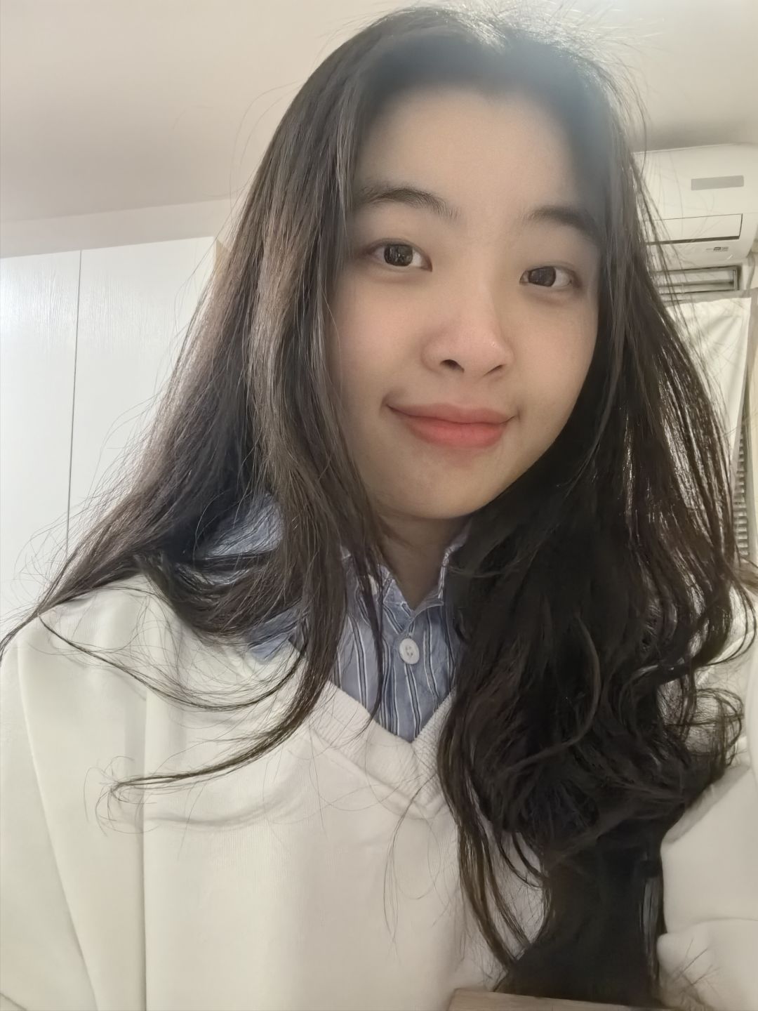 白卫衣yyds 3