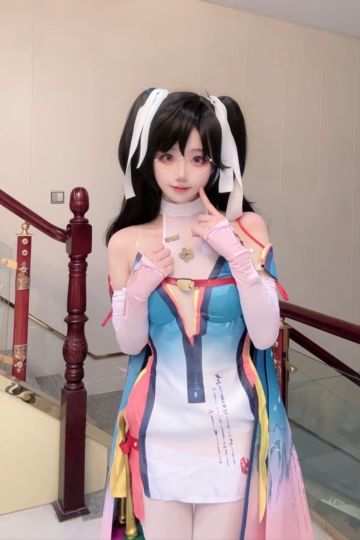 折技小小的 呆萌萌的~