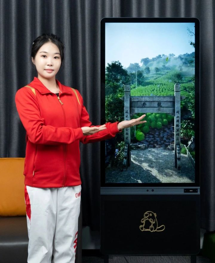 一起来看李依婷如何用体操级精度,完成非遗“抖搭搨”炒茶技截图