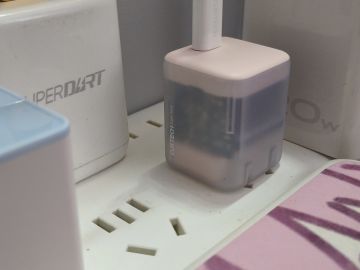 酷态科氮化镓闪充块30W探索版