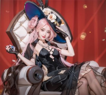 狂喜！我困在了《依露希尔:星晓》游戏里