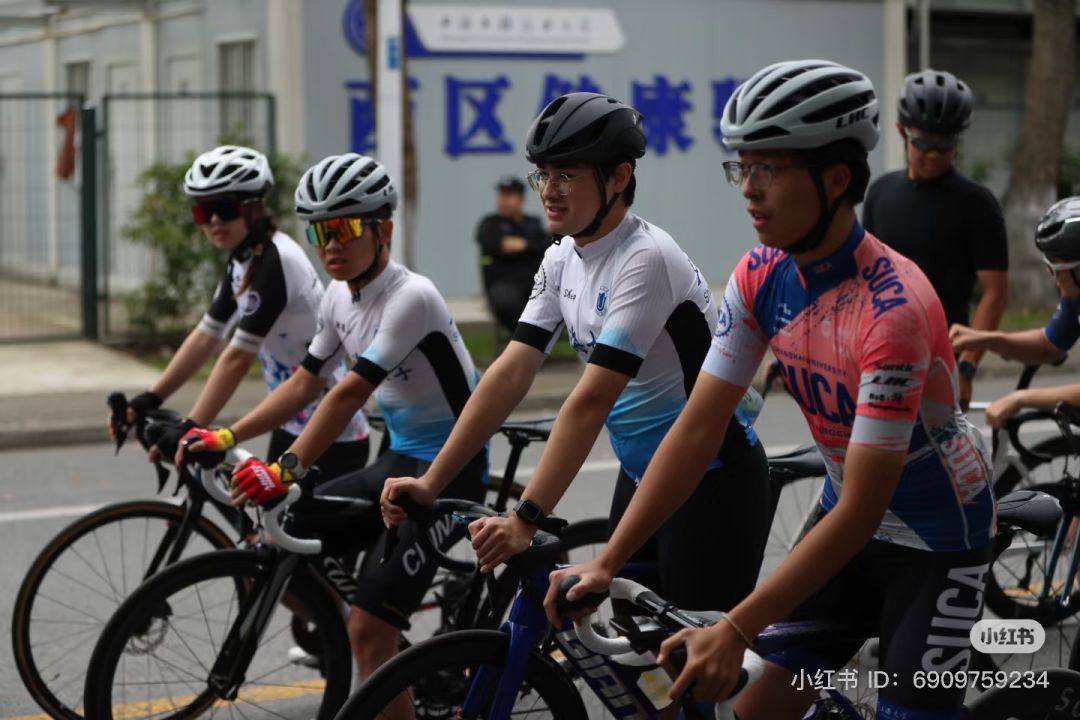 上大车协出征2024上海市大运会 3