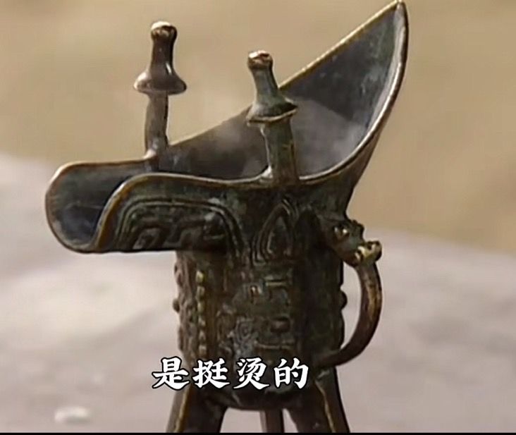 千年之谜,二爷温酒斩华雄的真相 2