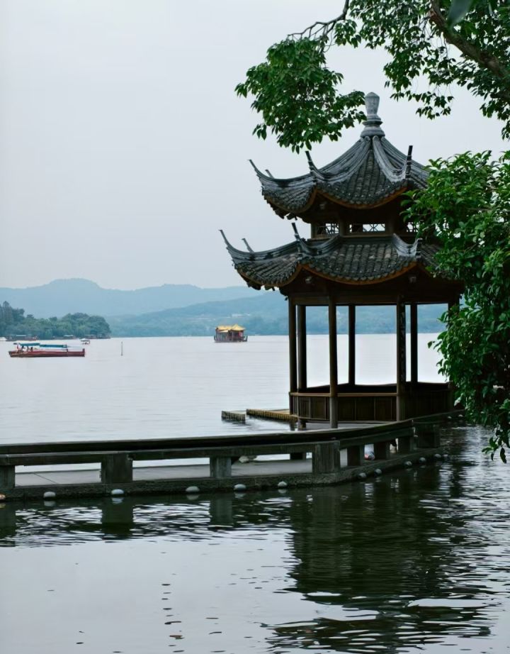 我想和艾冻冻去西湖临水亭度假!坐画舫游湖,在古亭里吹风发呆,小长假就要远离忙碌,享受快乐自由截图