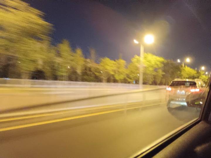 自由二的bug修了吗 我嘞个逗 昨天直接给我马车和蒸汽车 全卡没了 还有一车子铁真的破防了 [表情_生气][表情_生气][表情_生气][表情_生气]（随便挂的图）截图