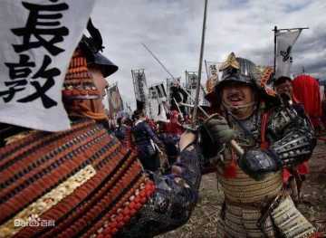 早くゲームのダウンロードを始めましょう！