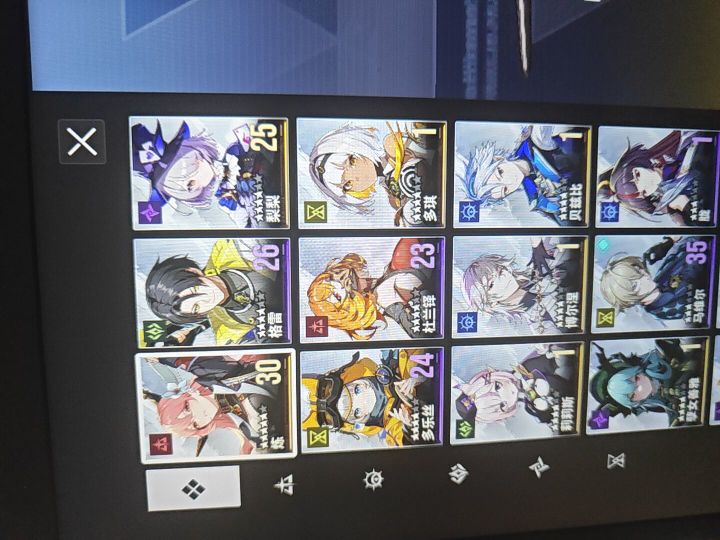 各位兄弟 大佬们 给个配队吧 实在不会玩啊截图