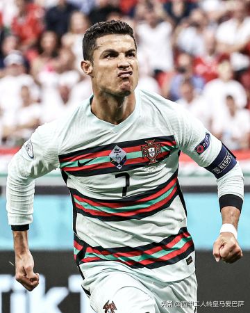 《任性足球》记忆殿堂全能锋霸攻略