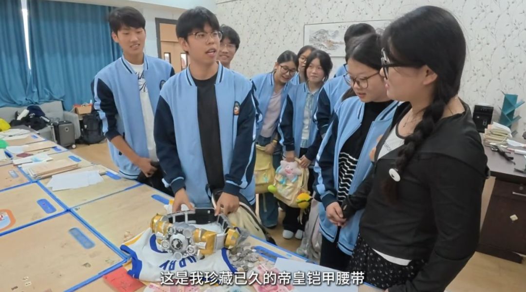 真正的英雄!高三学子卖掉王者账号帮助同学 1
