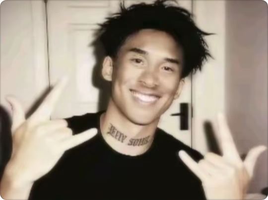 我突然发现感觉跟上班一样我去 9