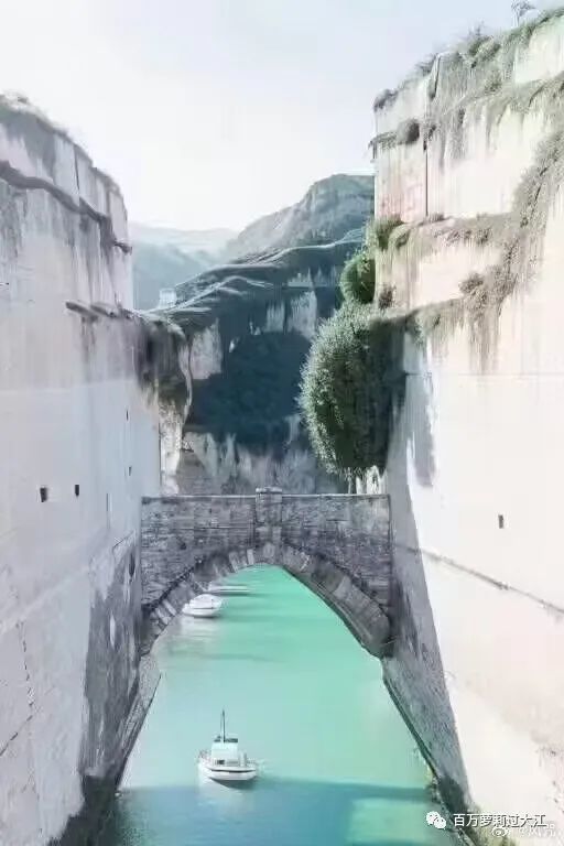 既然不能回档,建议每个号赔一个至宝,多领的那些除外截图