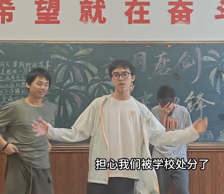 再发视频澄清未被处分!就卷入骂战玩家道歉截图