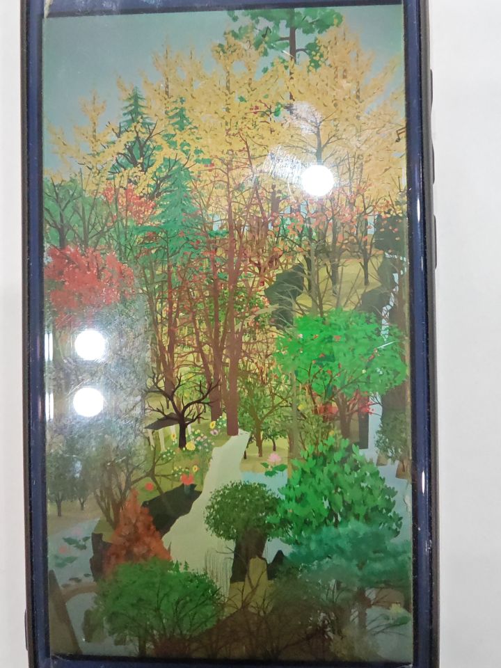 我不行了,打开手机一看变成这样了,,还我漂亮树啊啊啊啊啊截图