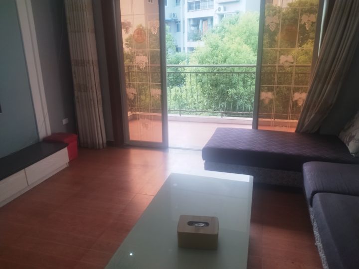 还没到20岁的年纪都有了自己的房子截图