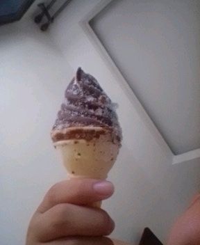 吃个伊利大火炬截图
