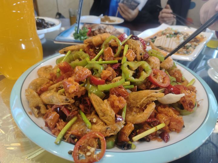 生活的浪漫，藏在一桌饭菜里✨清蒸鱼截图