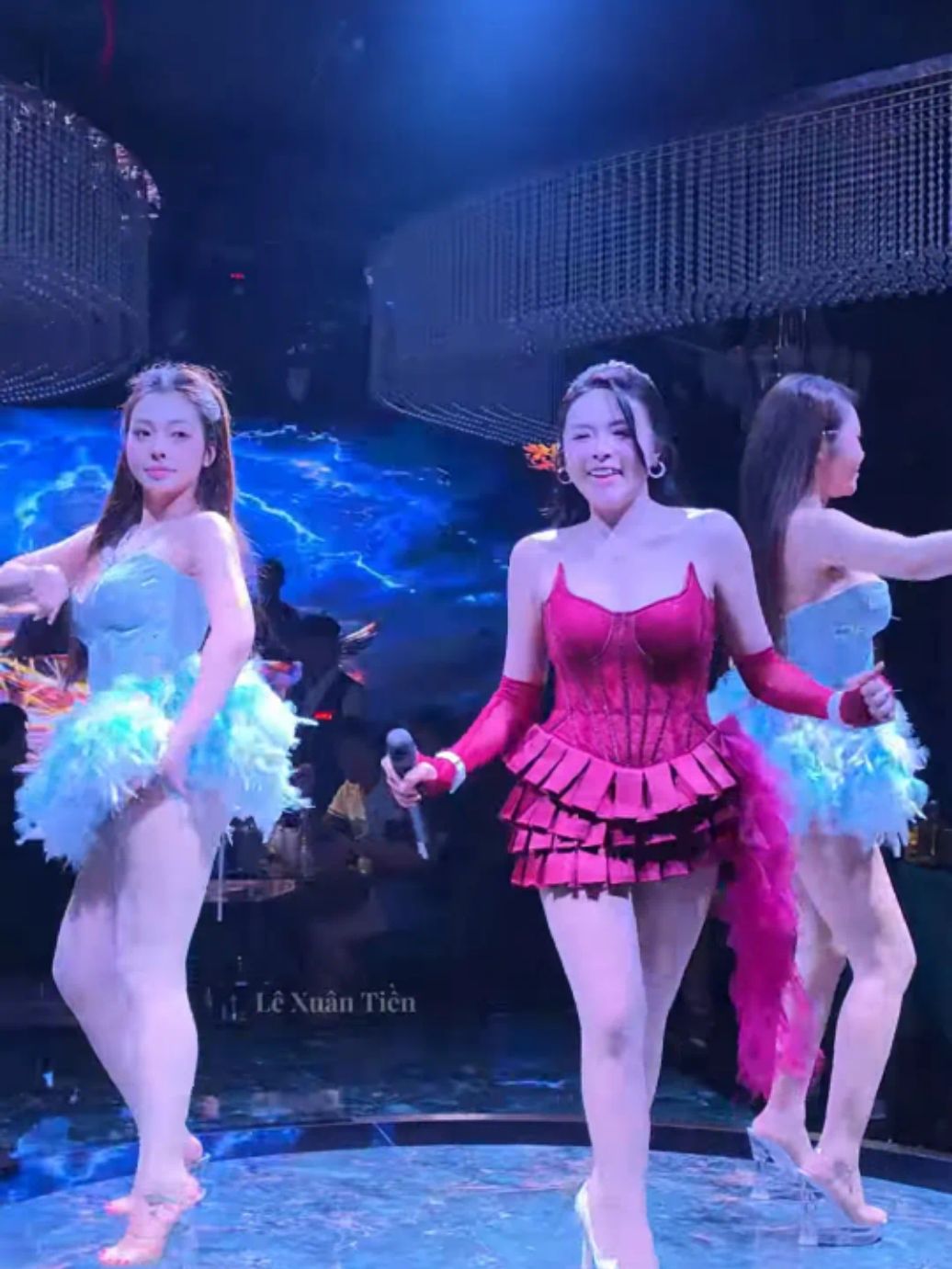 《Tuyết Yêu Thương》v-hop 2