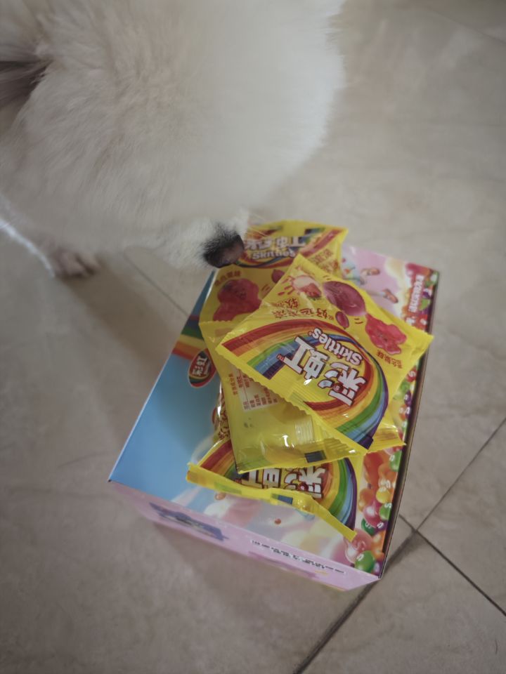 彩虹糖联动裙子入手截图