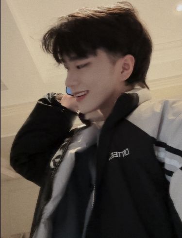 贺某人的帅照 7