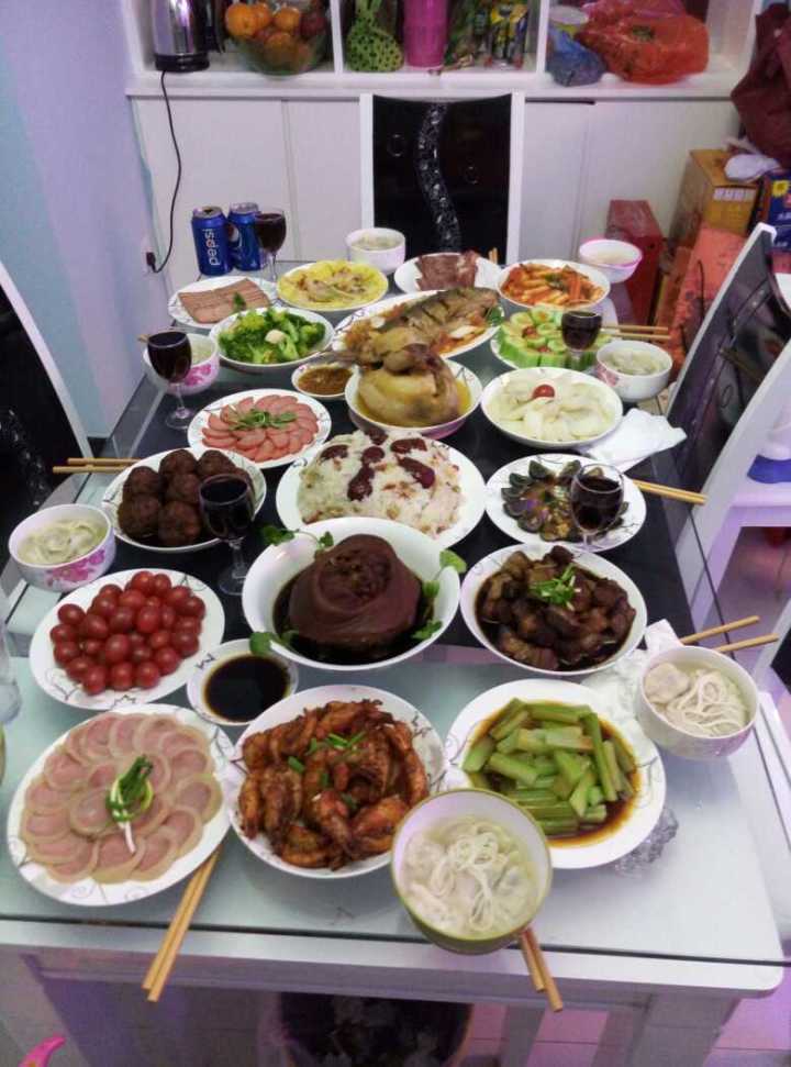 taptap
s104
拾荒芜
新年快乐
大家来吃年夜饭了,看看你们的
为了拿下奖励,唉
祝阴阳界新的一年新气象 新福利 新的一年礼包多送点,我不嫌弃截图