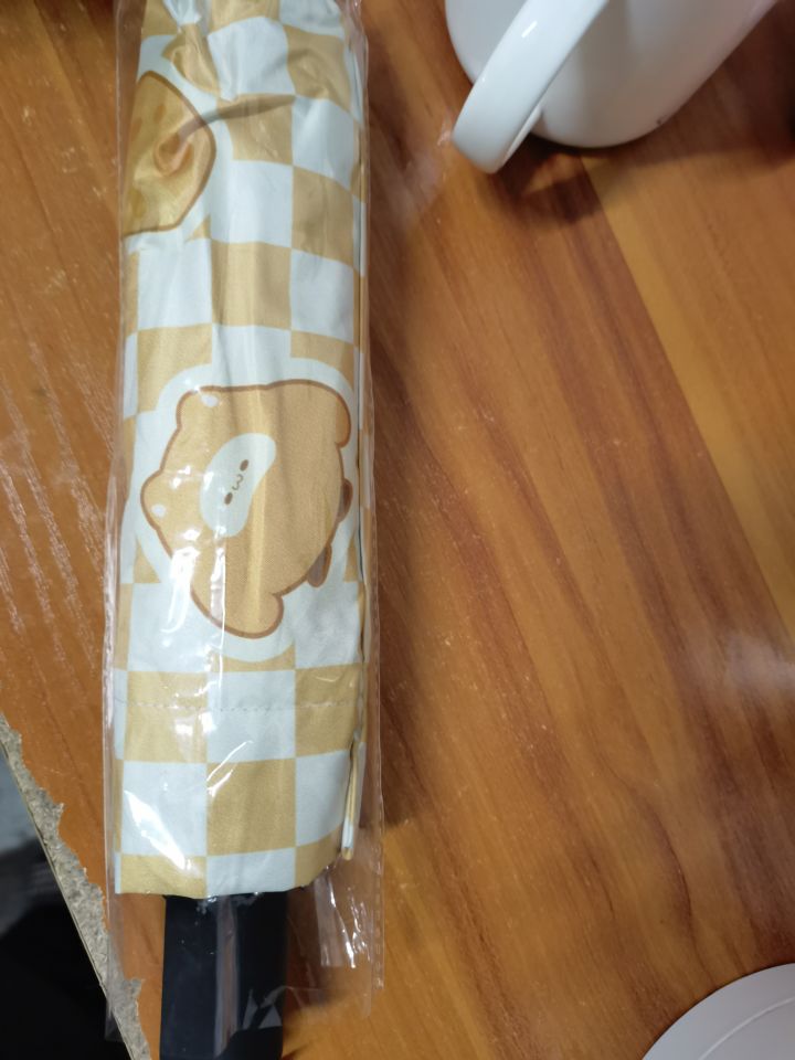 首先感谢游戏方送的抽奖雨伞但是截图
