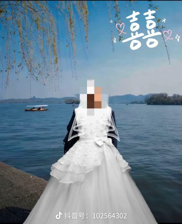 一个爆肝4000小时+（实际上可能破5500）了