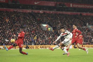 本赛季英超双红会回顾：2-2 平局背后的一波三折