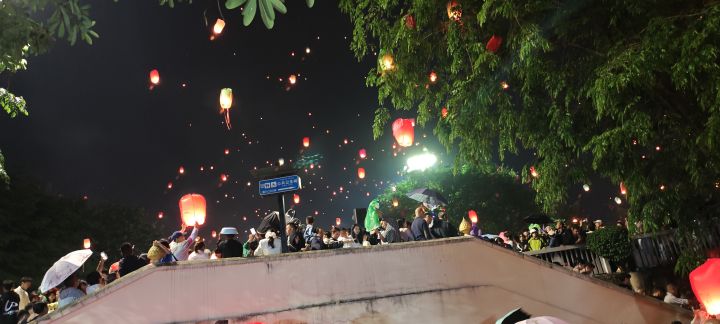宣发,宣发很重要,投钱,然后线下试玩各种截图