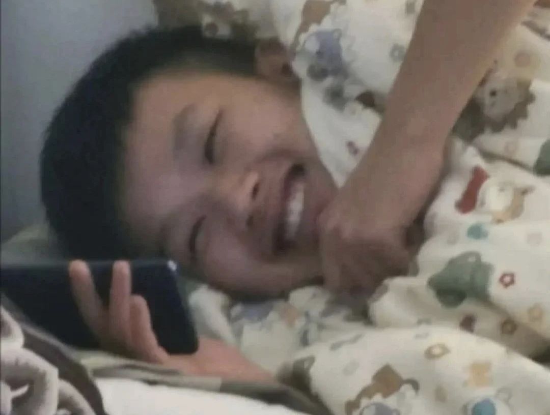 狗屎王张君羽 2