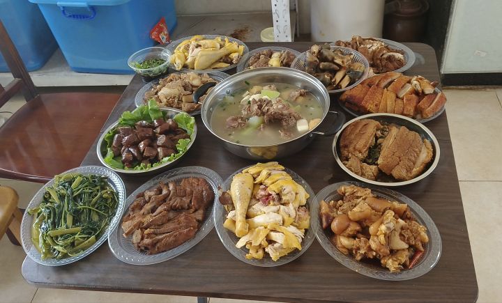 今晚人多,但菜好像也不少截图