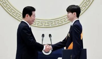 【快讯】Faker成首位获韩国青龙章电竞选手