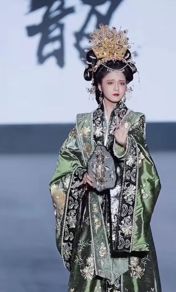 我大天竞又中一刀，