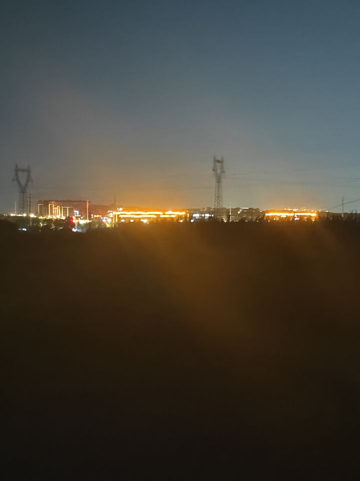 十年乡镇,三十年县城截图